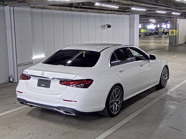 MERCEDES BENZ E CLASS