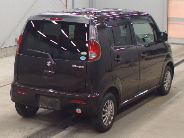 SUZUKI MRWAGON
