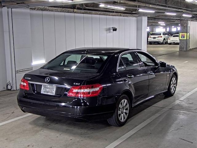 MERCEDES BENZ E CLASS