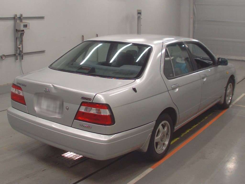 NISSAN BLUEBIRD