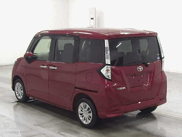 TOYOTA TANK