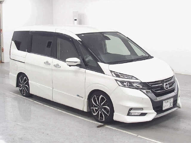 NISSAN SERENA