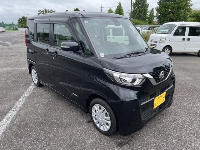 NISSAN ROOX