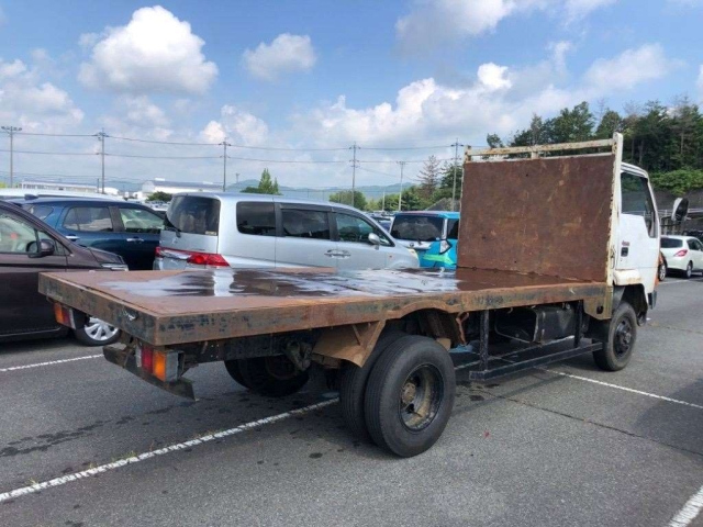 MITSUBISHI CANTER