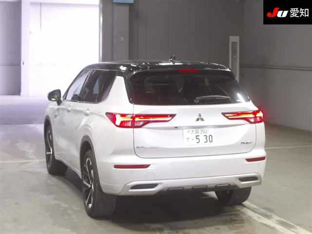 MITSUBISHI OUTLANDER PHEV