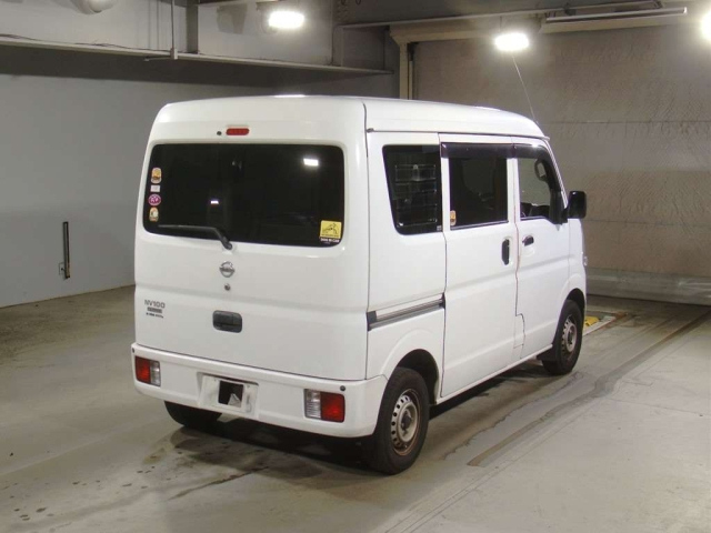 NISSAN CLIPPER VAN