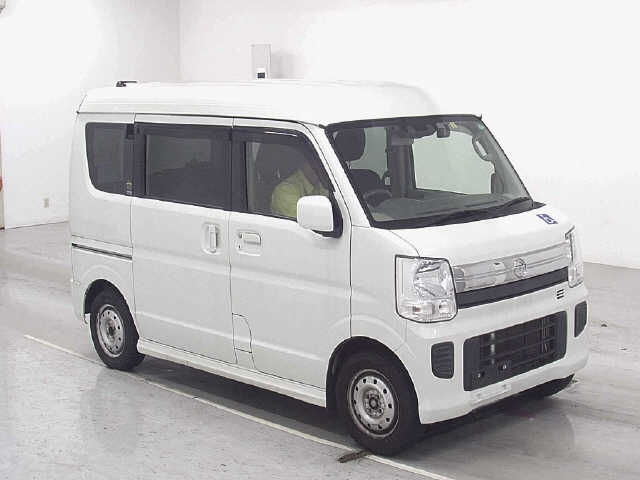 NISSAN CLIPPER RIO