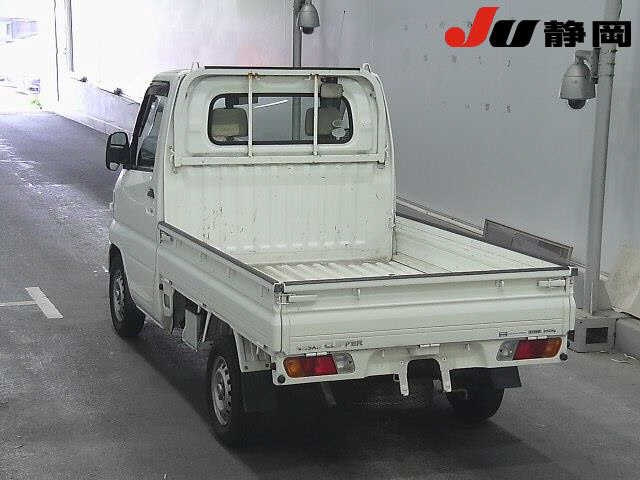 NISSAN CLIPPER TRUCK