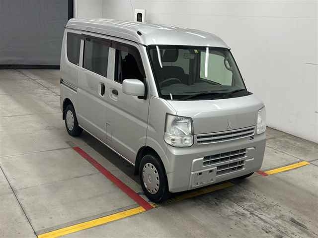 MITSUBISHI MINICAB VAN