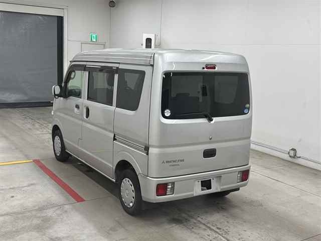 MITSUBISHI MINICAB VAN