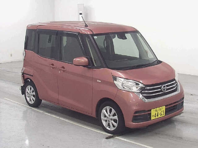 NISSAN DAYZ ROOX