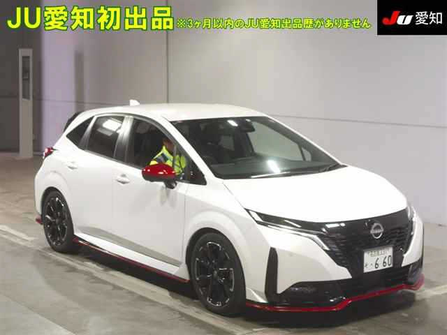 NISSAN AURA