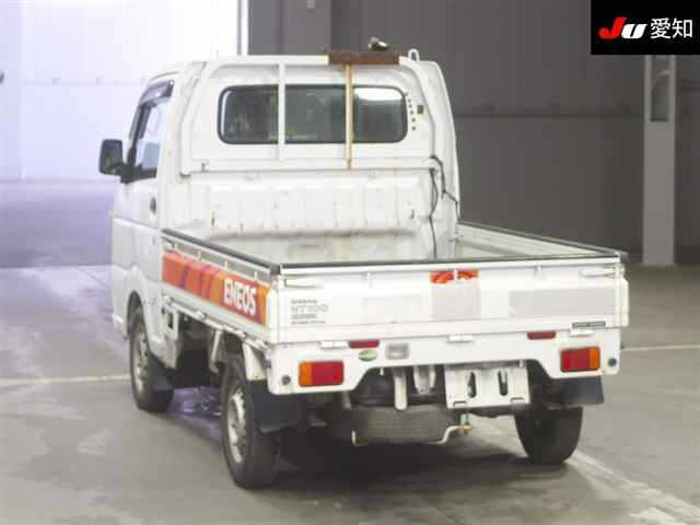 NISSAN CLIPPER TRUCK