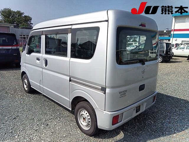 NISSAN CLIPPER VAN