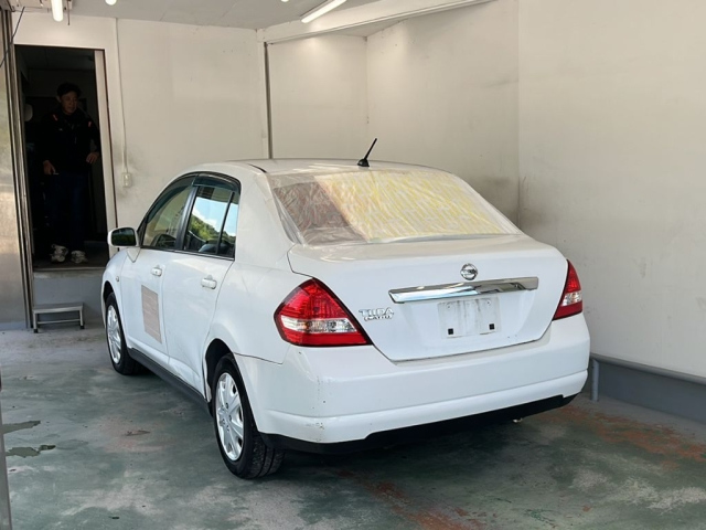 NISSAN TIIDA LATIO