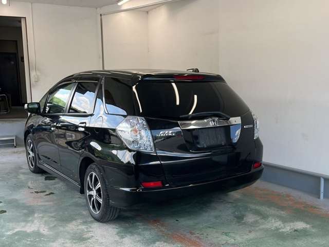 HONDA FIT SHUTTLE