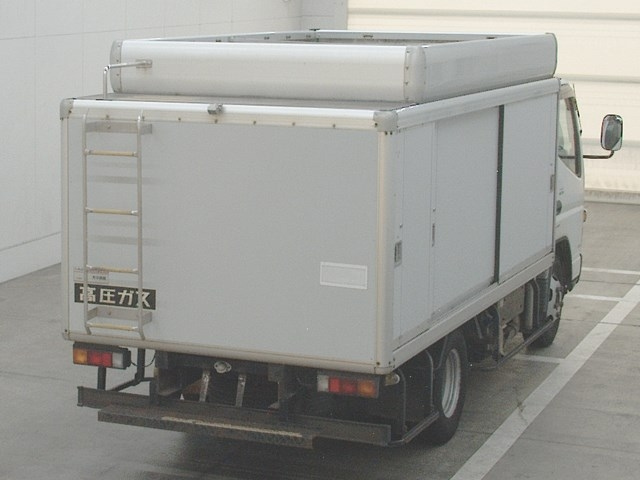 MITSUBISHI CANTER