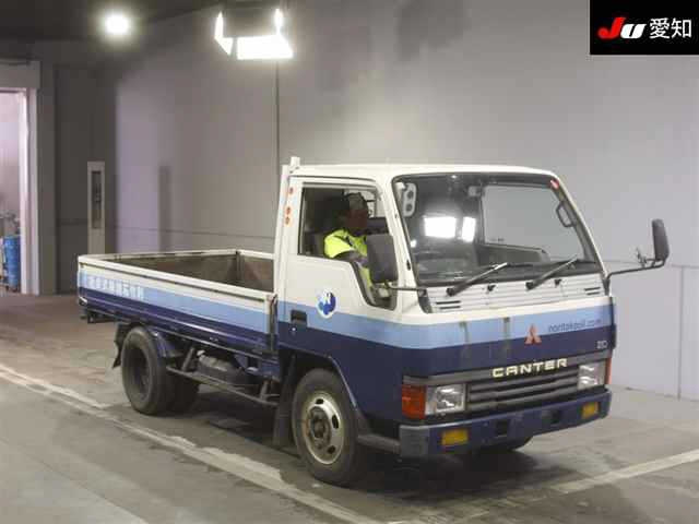 MITSUBISHI CANTER