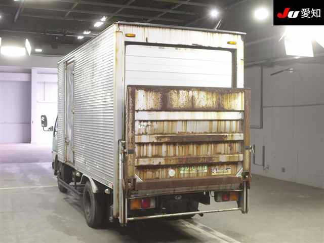 MITSUBISHI CANTER