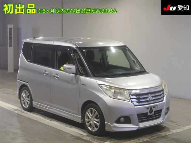 MITSUBISHI DELICA D2