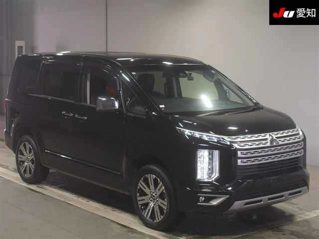 MITSUBISHI DELICA D5