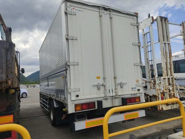 MITSUBISHI FUSO FIGHTER