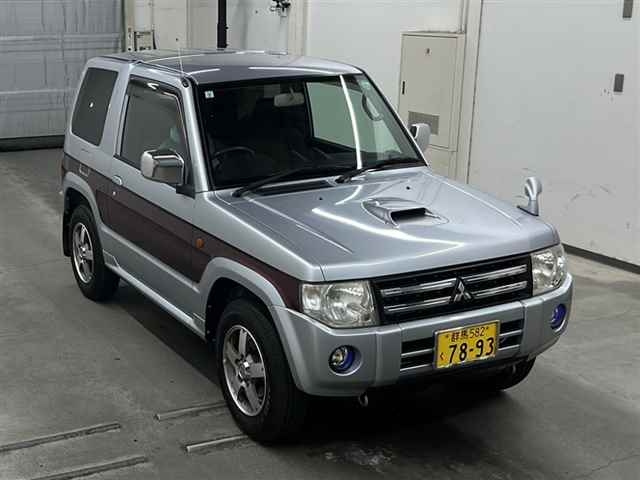 MITSUBISHI PAJERO MINI