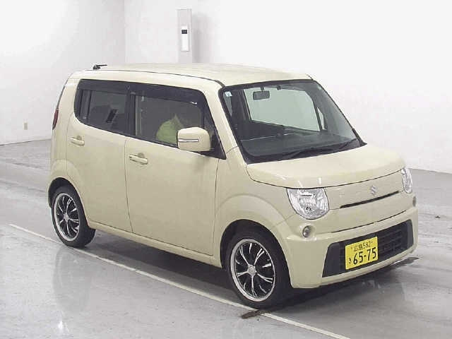 SUZUKI MRWAGON
