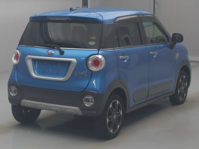 DAIHATSU CAST