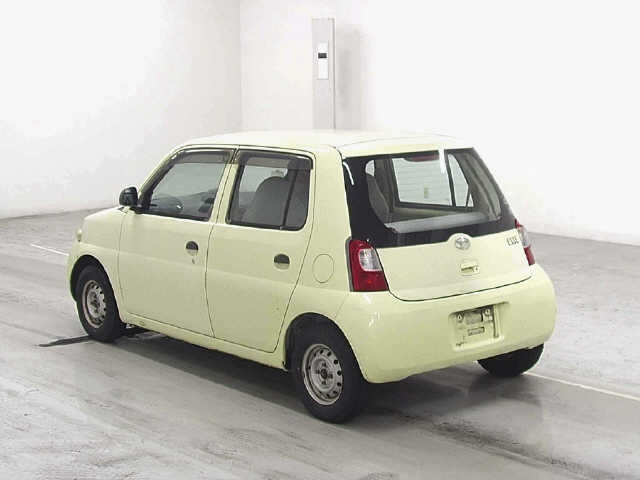 DAIHATSU ESSE