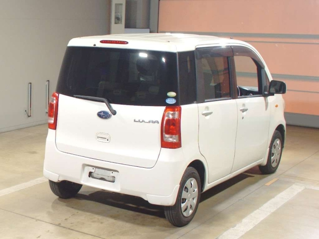 SUBARU LUCRA
