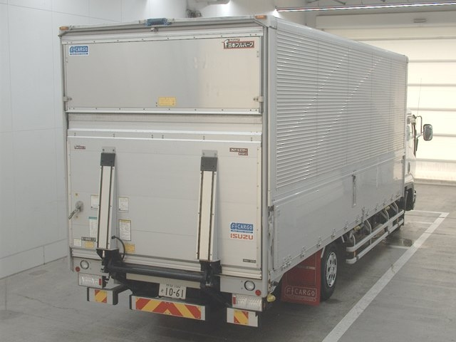 ISUZU FORWARD