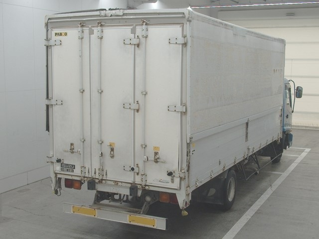 ISUZU FORWARD
