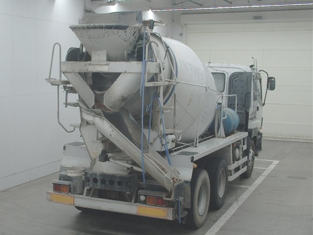ISUZU TRUCK