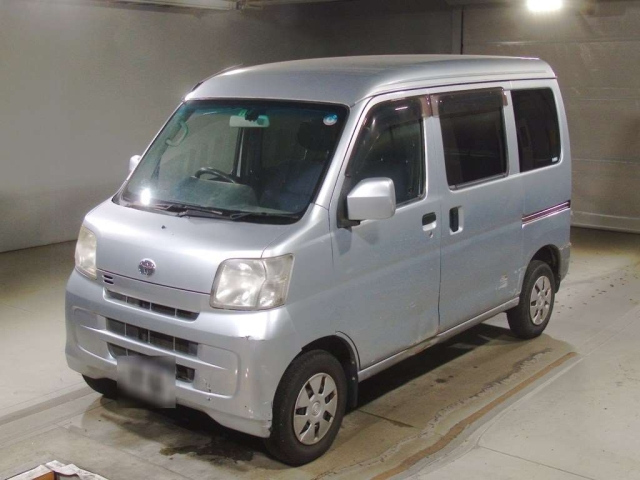 TOYOTA PIXIS VAN