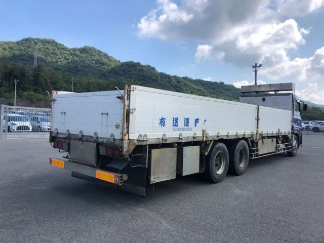 NISSAN QUON