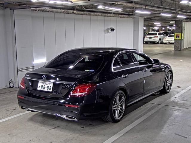 MERCEDES BENZ E CLASS