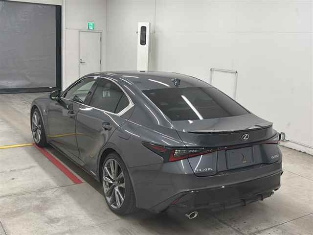 LEXUS IS