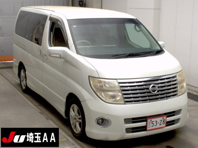 NISSAN ELGRAND