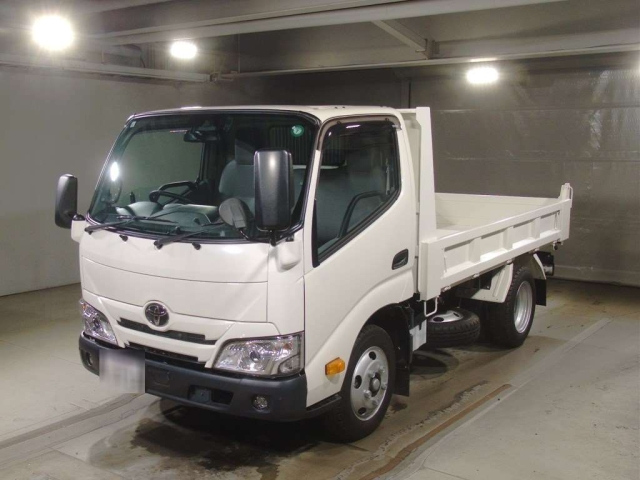 TOYOTA DYNA