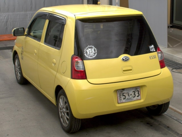 DAIHATSU ESSE