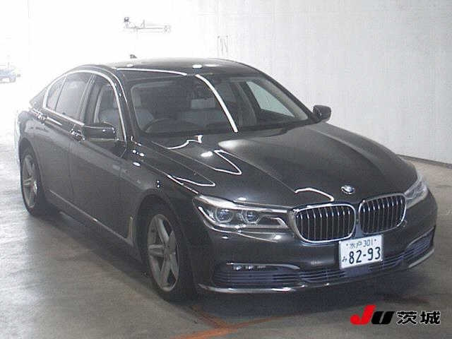 BMW 7 SERIES