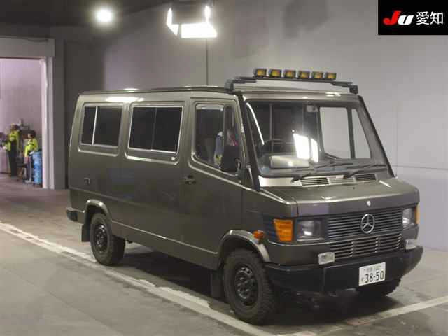 MERCEDES BENZ TRANSPORTER