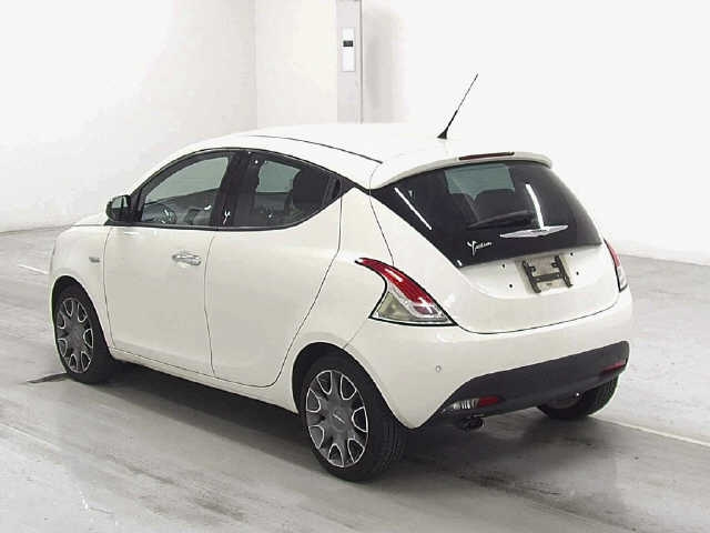 CHRYSLER YPSILON