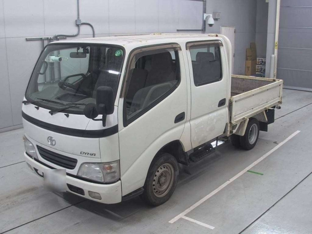 TOYOTA DYNA