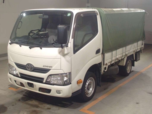 TOYOTA DYNA
