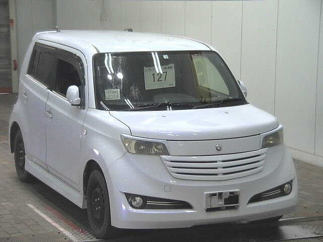 TOYOTA BB