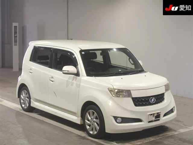 TOYOTA BB