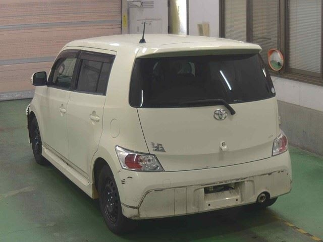 TOYOTA BB