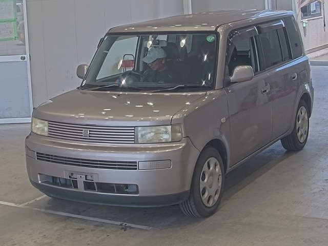 TOYOTA BB